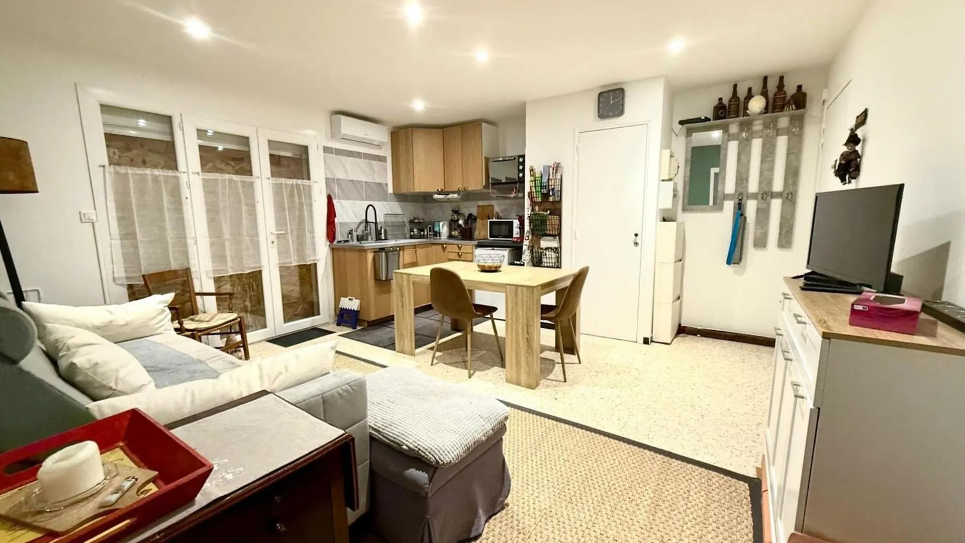 Le Moorea - Apartment For 4 People Hyères 0*,  Francie